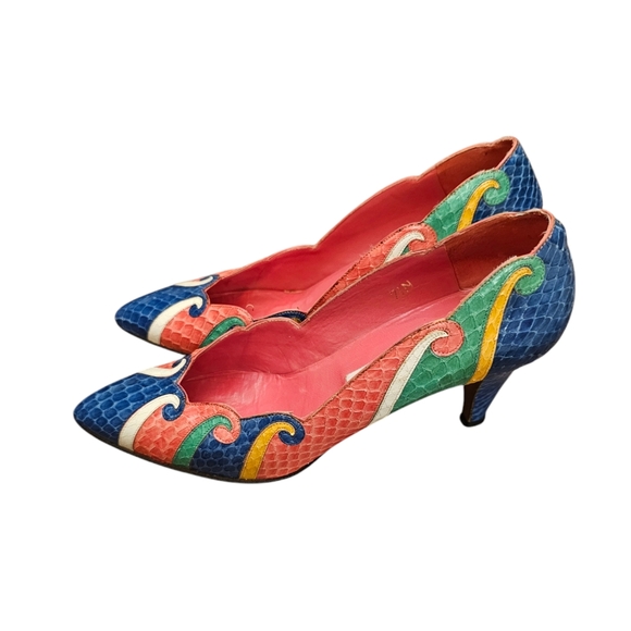 DESIGNER collections’ item Vintage snakeskin shoes